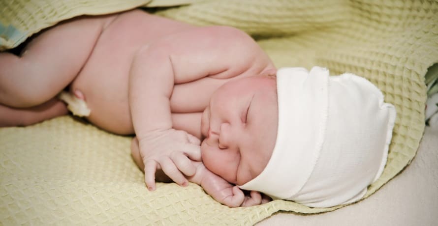 Cum se ingrijeste bontul ombilical al nou-nascutului